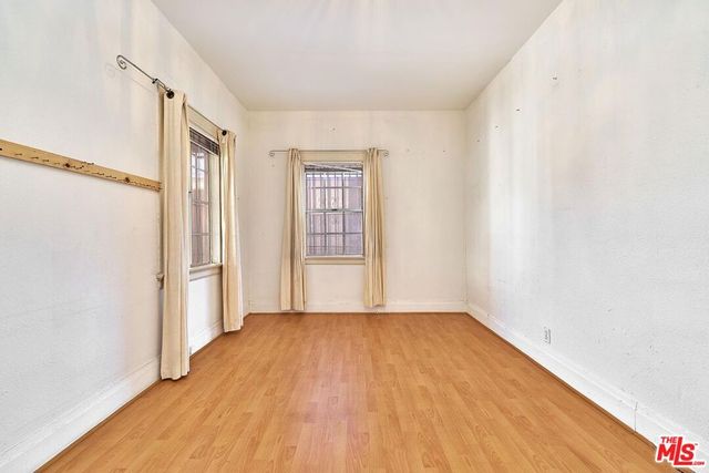 2619 Raymond Avenue, Los Angeles, CA 90007