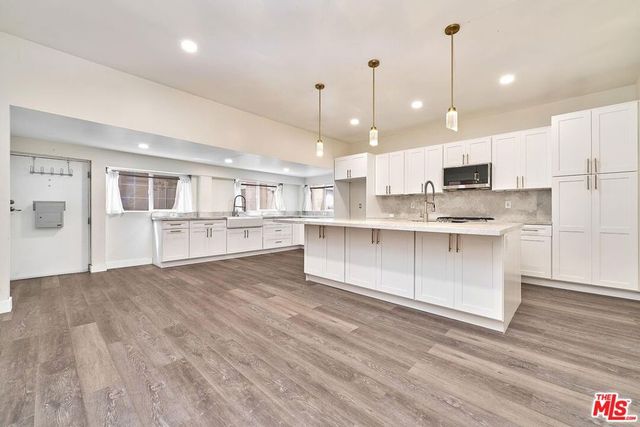 2619 Raymond Avenue, Los Angeles, CA 90007