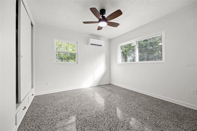 2122 NE 12TH TERRACE, Gainesville, FL 32609