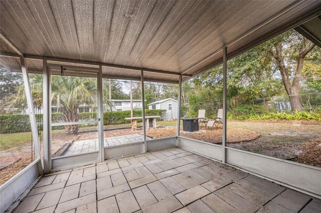 2122 NE 12TH TERRACE, Gainesville, FL 32609