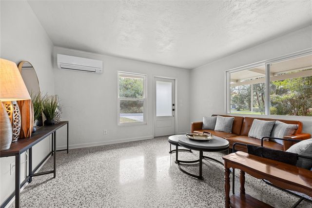 2122 NE 12TH TERRACE, Gainesville, FL 32609