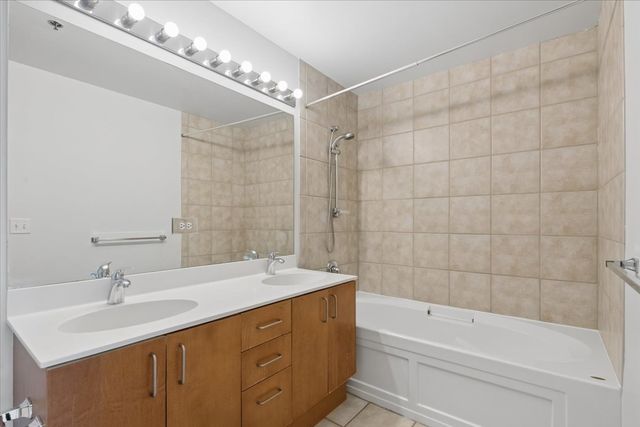 1620 S Michigan Avenue 606, Chicago, IL 60616