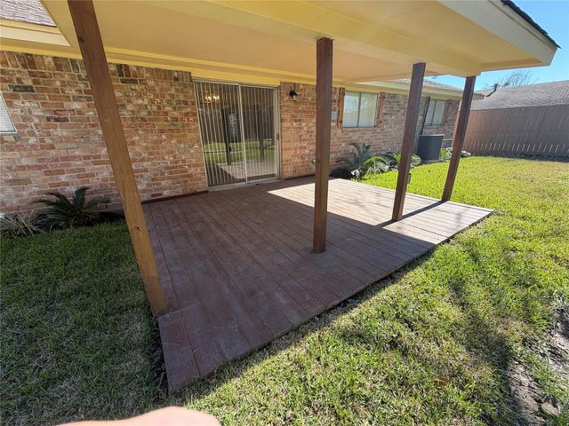 9227 Vanwood Street, Houston, TX 77040