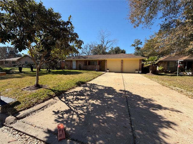 9227 Vanwood Street, Houston, TX 77040