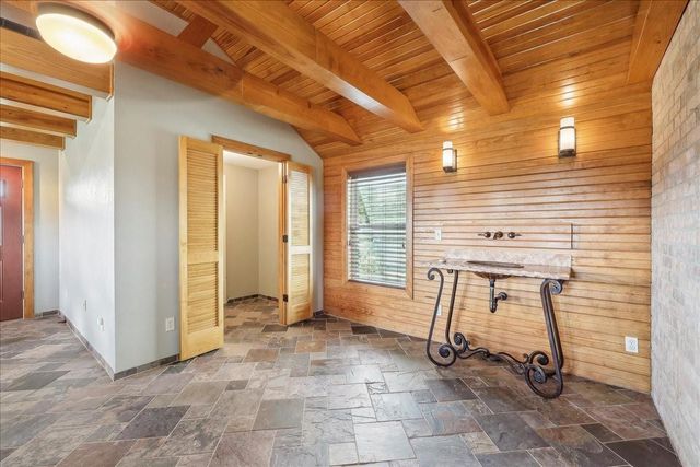 3139 Fm 1406, Winnie, TX 77665