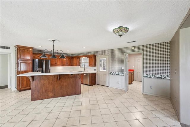 3139 Fm 1406, Winnie, TX 77665