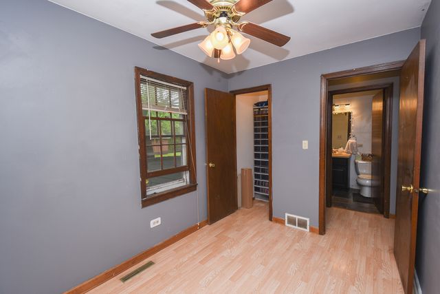 613 N Frolic Avenue, Waukegan, IL 60085