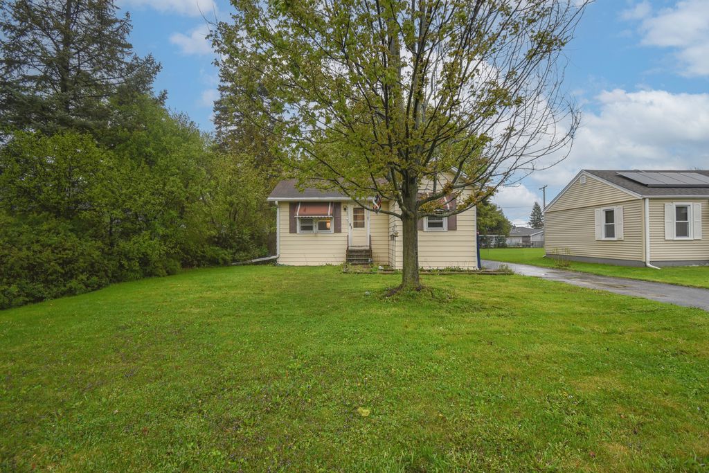 613 N Frolic Avenue, Waukegan, IL 60085