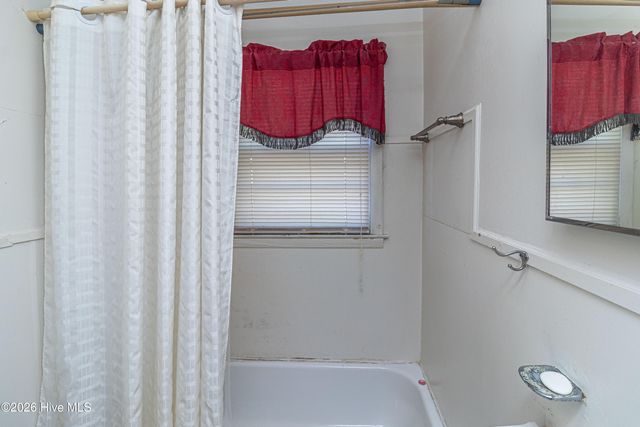 103 Springhill Street, La Grange, NC 28551