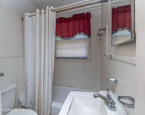 103 Springhill Street, La Grange, NC 28551