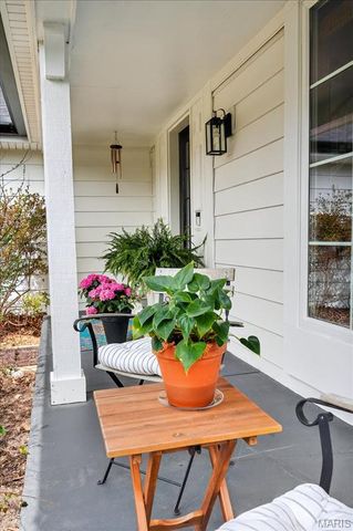 828 Carman Woods Drive, Manchester, MO 63021