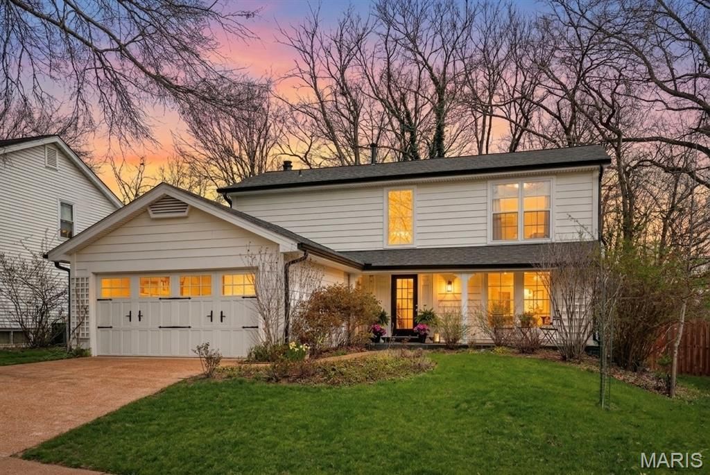 828 Carman Woods Drive, Manchester, MO 63021