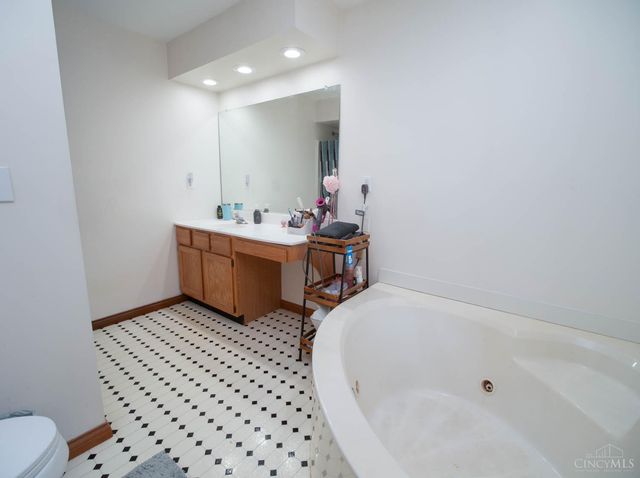 3019 Chickadee Drive, St Clair Twp, OH 45011