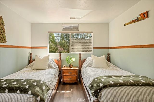 28165 Grenoble, Lake Arrowhead, CA 92352