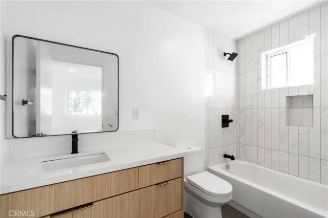 2517 Alsace Avenue, Los Angeles, CA 90016