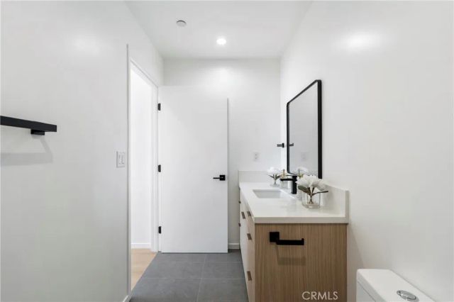 2517 Alsace Avenue, Los Angeles, CA 90016
