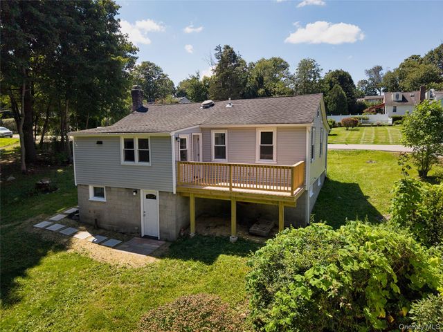28 Brewster Drive, Carmel, NY 10512