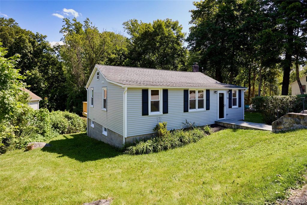 28 Brewster Drive, Carmel, NY 10512 — exterior