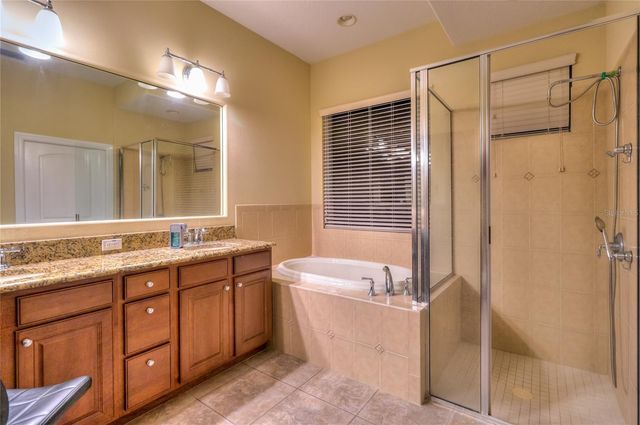 7806 TUSCANY VIEW COURT, Tampa, FL 33647