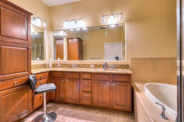 7806 TUSCANY VIEW COURT, Tampa, FL 33647