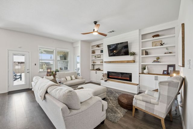 307 Lilac View Lane, Royse City, TX 75189