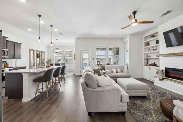 307 Lilac View Lane, Royse City, TX 75189