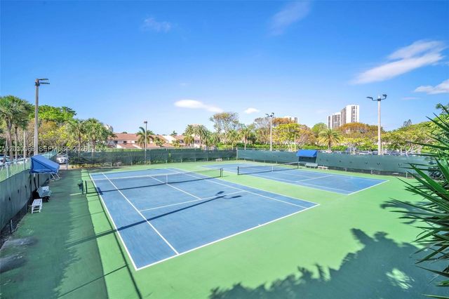 20355 NE 34th Ct 421, Aventura, FL 33180