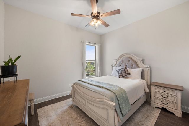 170 Grays Creek Circle, Ennis, TX 75119