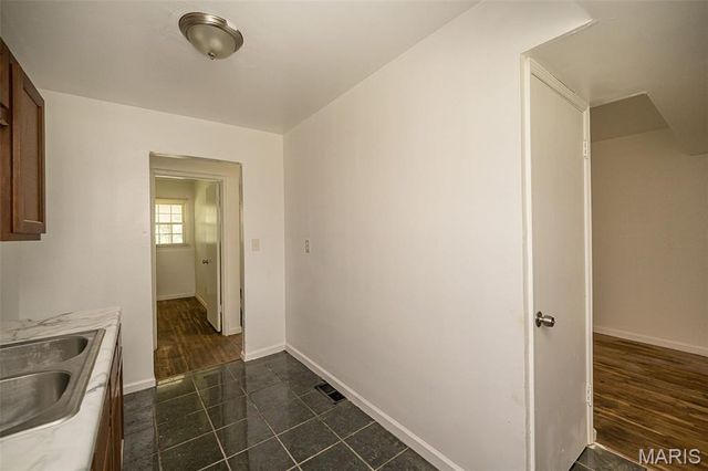 207 Midlothian Road, St Louis, MO 63137