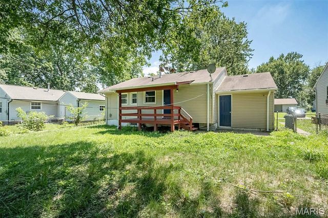 207 Midlothian Road, St Louis, MO 63137