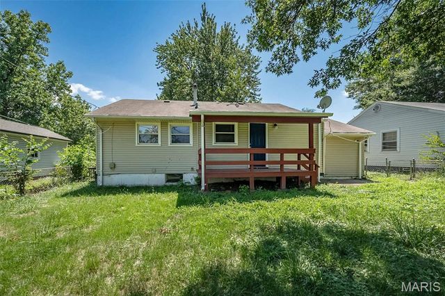 207 Midlothian Road, St Louis, MO 63137