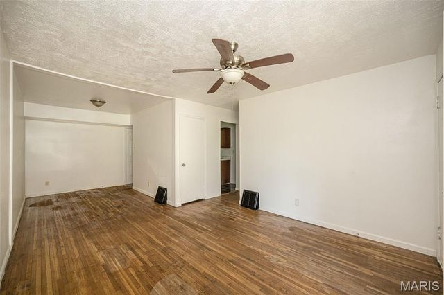 207 Midlothian Road, St Louis, MO 63137