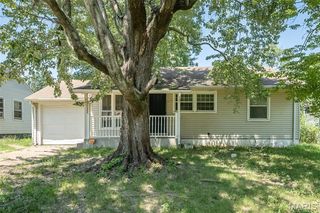 207 Midlothian Road, St Louis, MO 63137