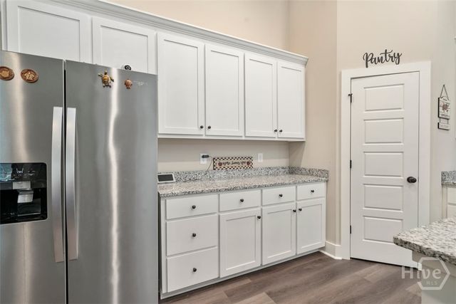 212 Live Oak Ln, Comer, GA 30629