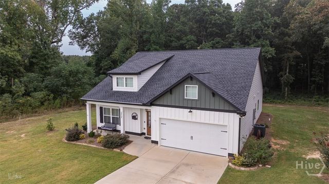212 Live Oak Ln, Comer, GA 30629