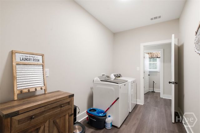 212 Live Oak Ln, Comer, GA 30629