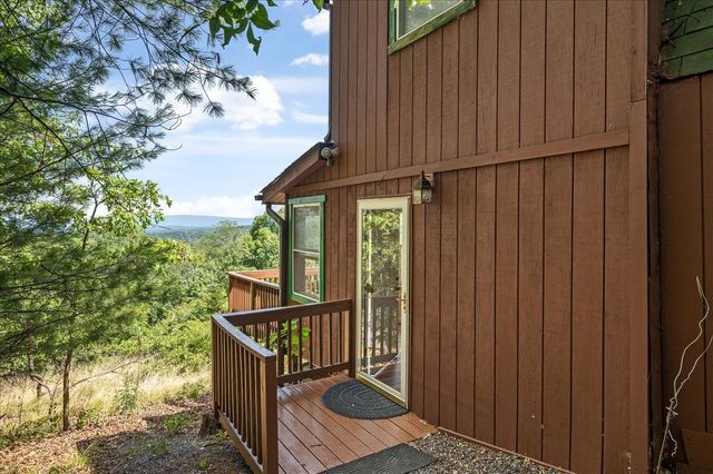 685 N MAPLE DR, Mt Jackson, VA 22842