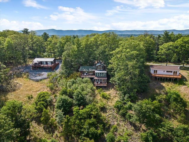 685 N MAPLE DR, Mt Jackson, VA 22842