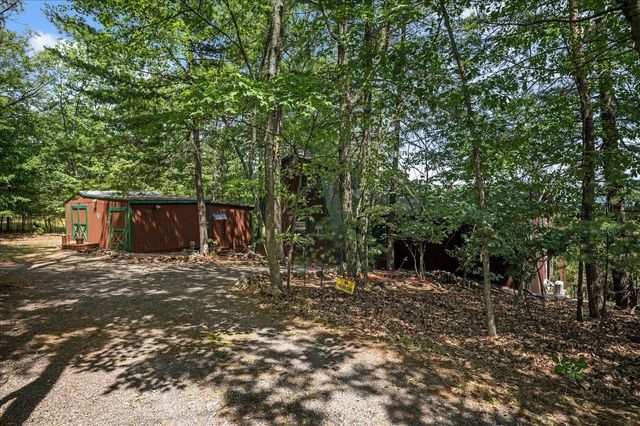 685 N MAPLE DR, Mt Jackson, VA 22842