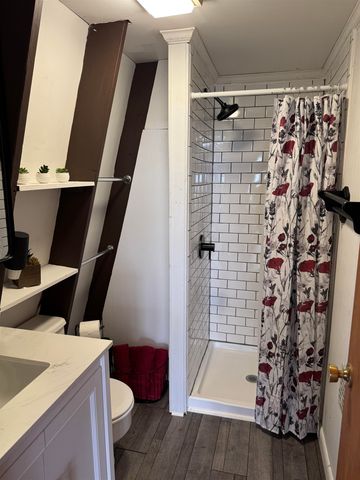 685 N MAPLE DR, Mt Jackson, VA 22842