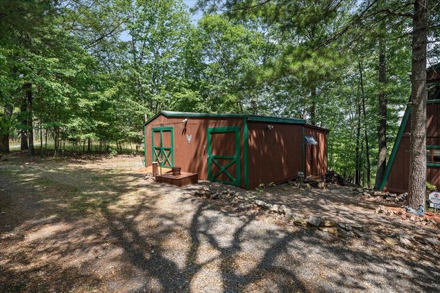 685 N MAPLE DR, Mt Jackson, VA 22842