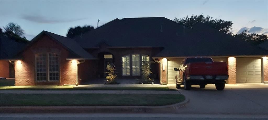 19413 Yearling Way, Edmond, OK 73012