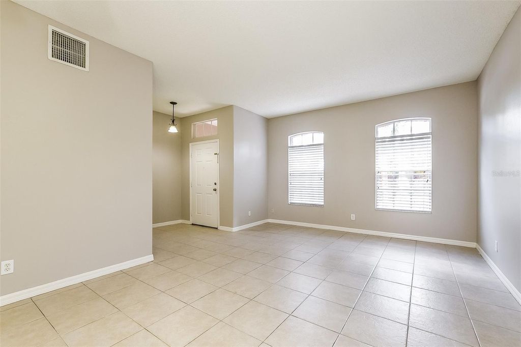 Image 16 of property listing at 14401 KRISTENRIGHT LANE, Orlando, FL 32826