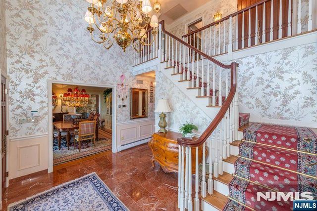 45 Cheryl Hills Drive, Hawthorne, NJ 07506