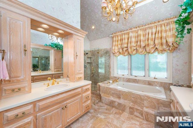 45 Cheryl Hills Drive, Hawthorne, NJ 07506