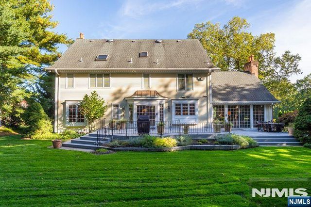 45 Cheryl Hills Drive, Hawthorne, NJ 07506