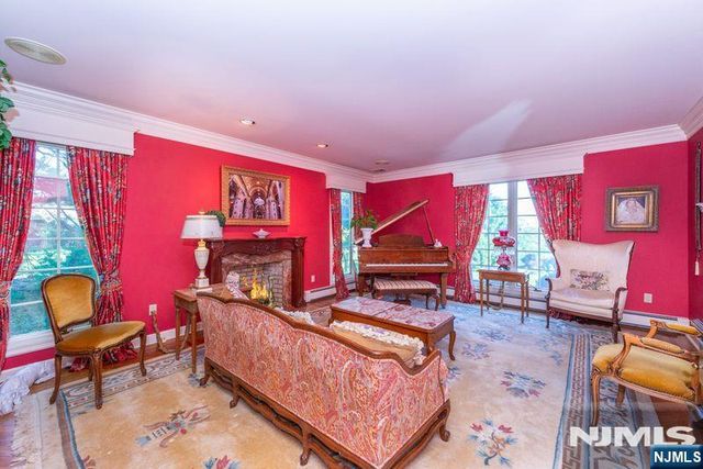 45 Cheryl Hills Drive, Hawthorne, NJ 07506