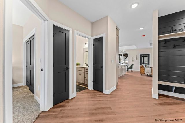 2226 PACK SADDLE RD, Cheyenne, WY 82007