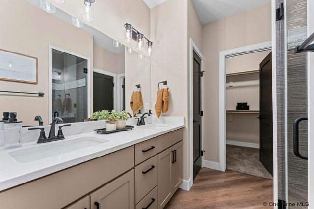 2226 PACK SADDLE RD, Cheyenne, WY 82007