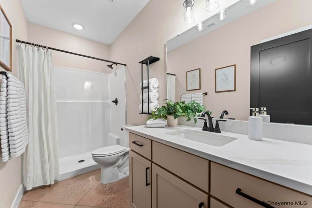 2226 PACK SADDLE RD, Cheyenne, WY 82007